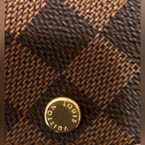 SOLD! ❌ Louis Vuitton Brown Damier Caissa Wallet With Pink Interior & Dust Bag - Picture 10 of 16